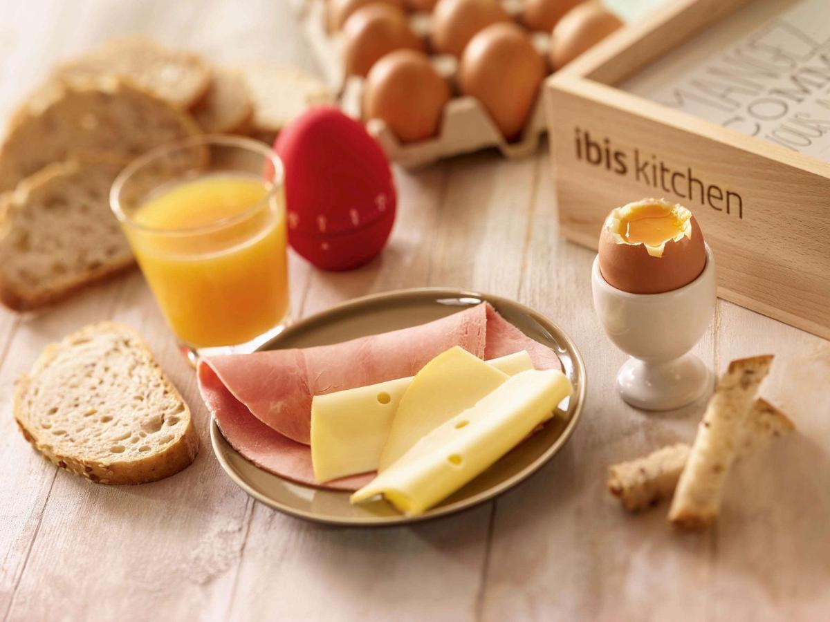 Ibis Montbeliard Hotell Eksteriør bilde