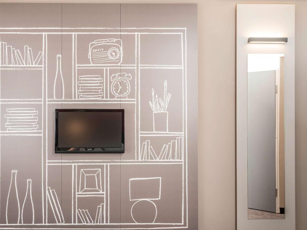 Ibis Montbeliard Hotell Eksteriør bilde